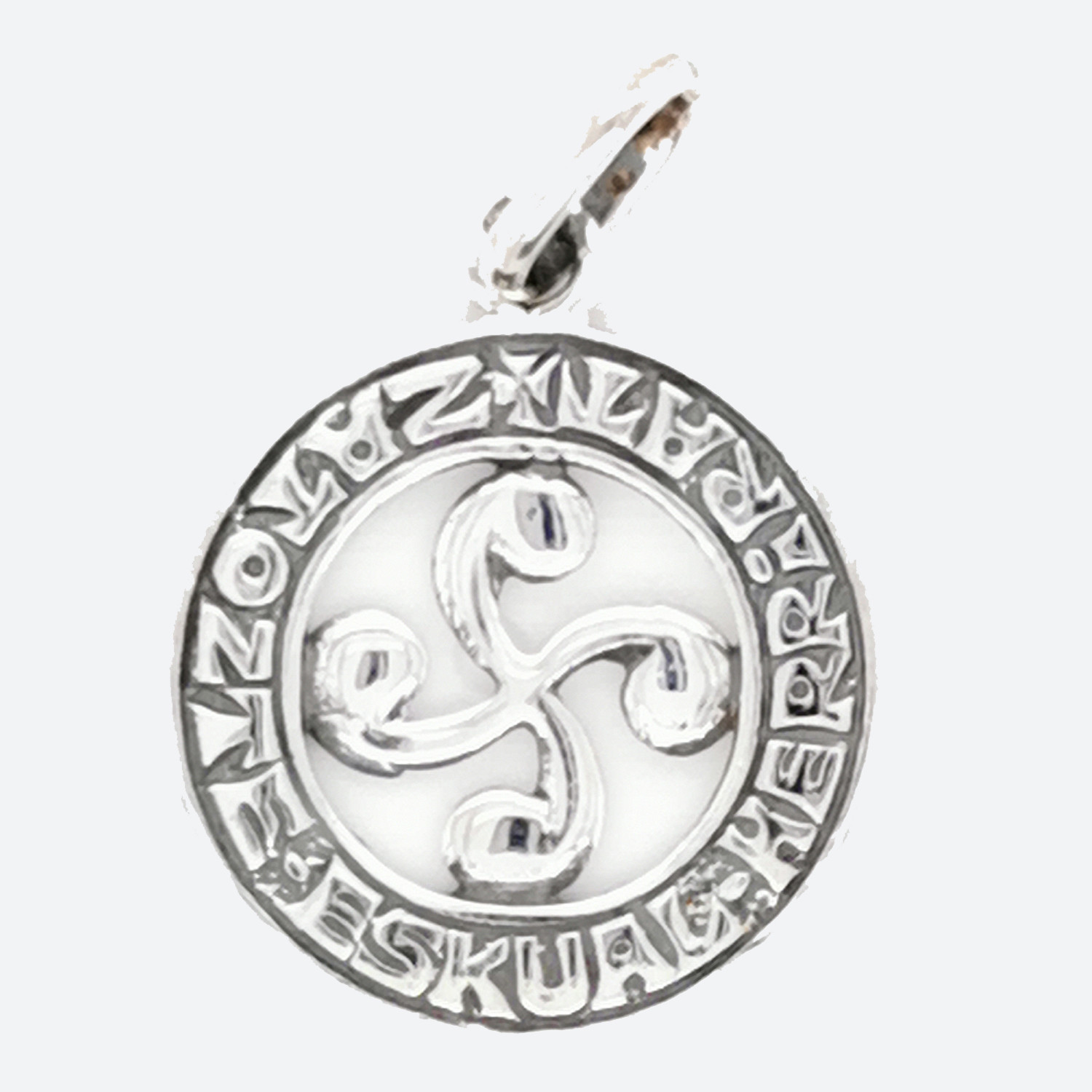 Pendentif croix basque "Lauburu" argent gravé
