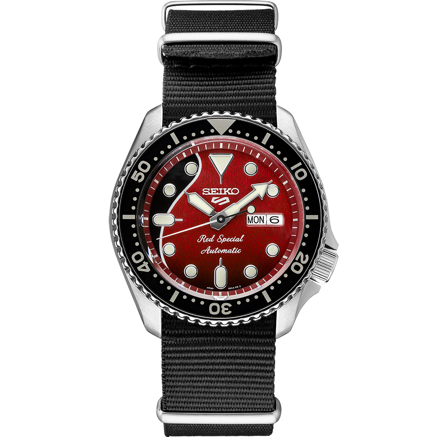 Montre Seiko 5 sports red spécial "Brian May"
Edition limitée